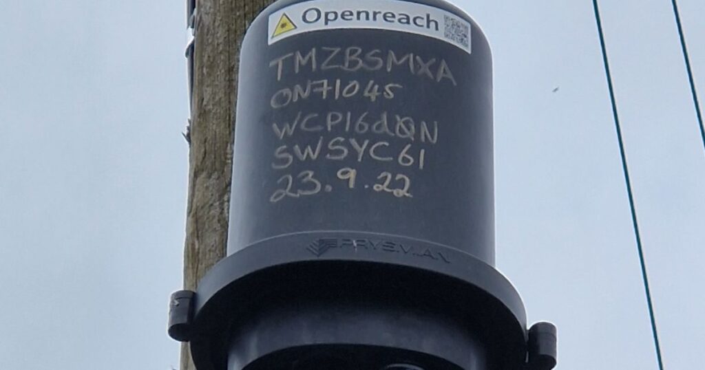 Telegraph pole with fibre internet for rhydyfelin pontypridd via openreach